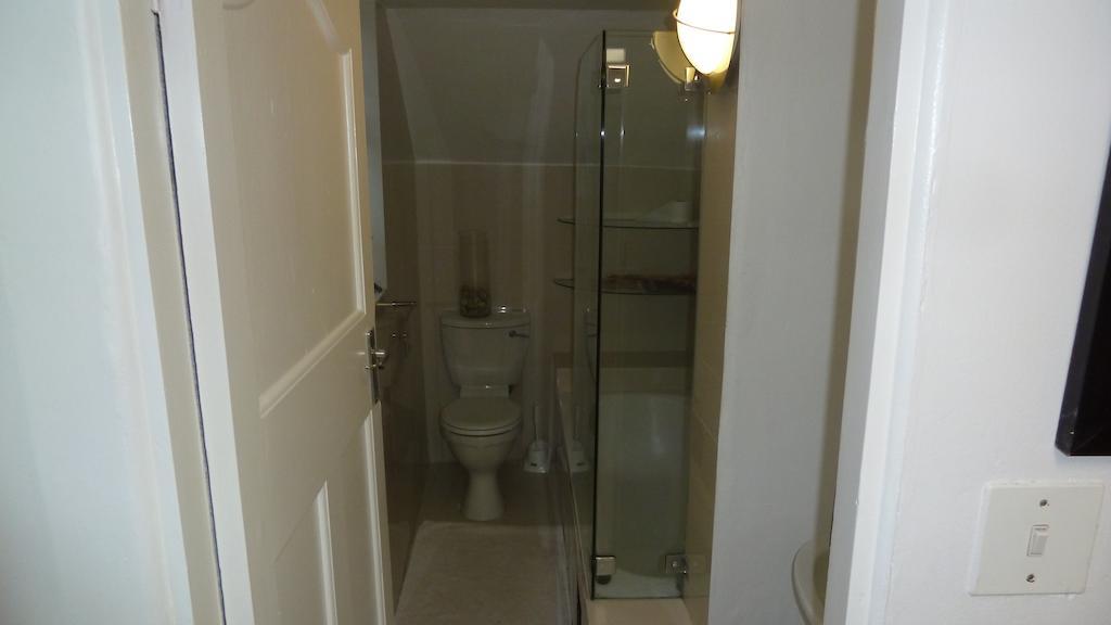 Apartment 4 On Highworth And
