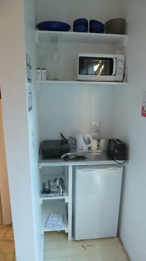 Apartment 4 On Highworth And
